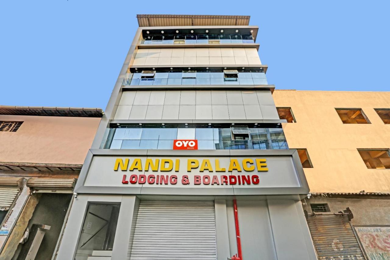Hotel O Nandi Palace Lodging And Boarding Ulhāsnagar Εξωτερικό φωτογραφία